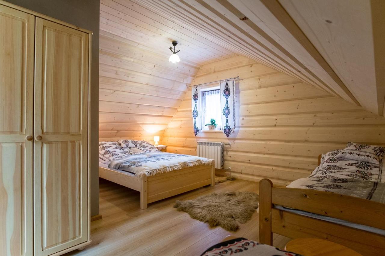 Apartamenty U Gabi Poronin Exteriör bild