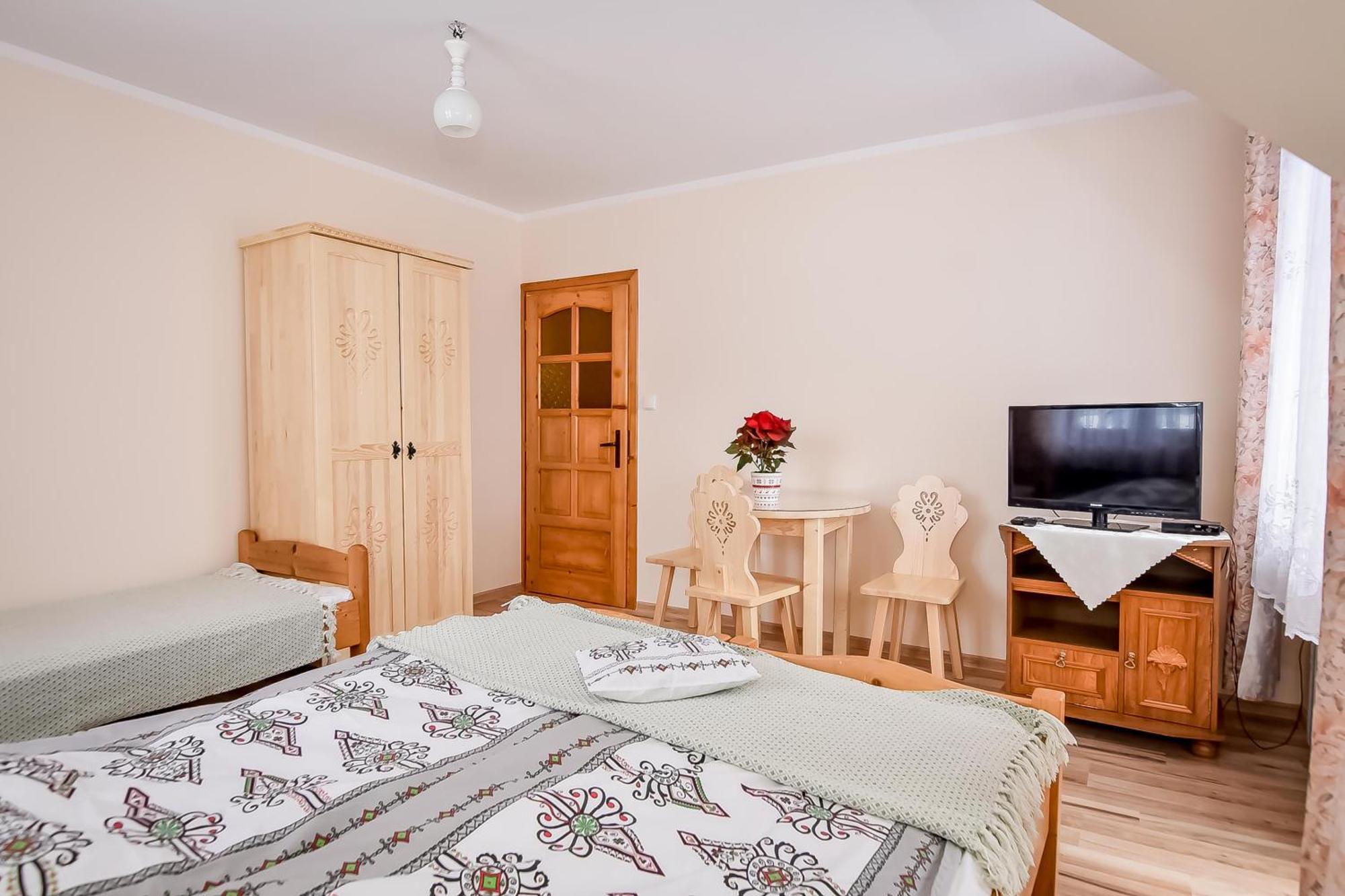 Apartamenty U Gabi Poronin Exteriör bild