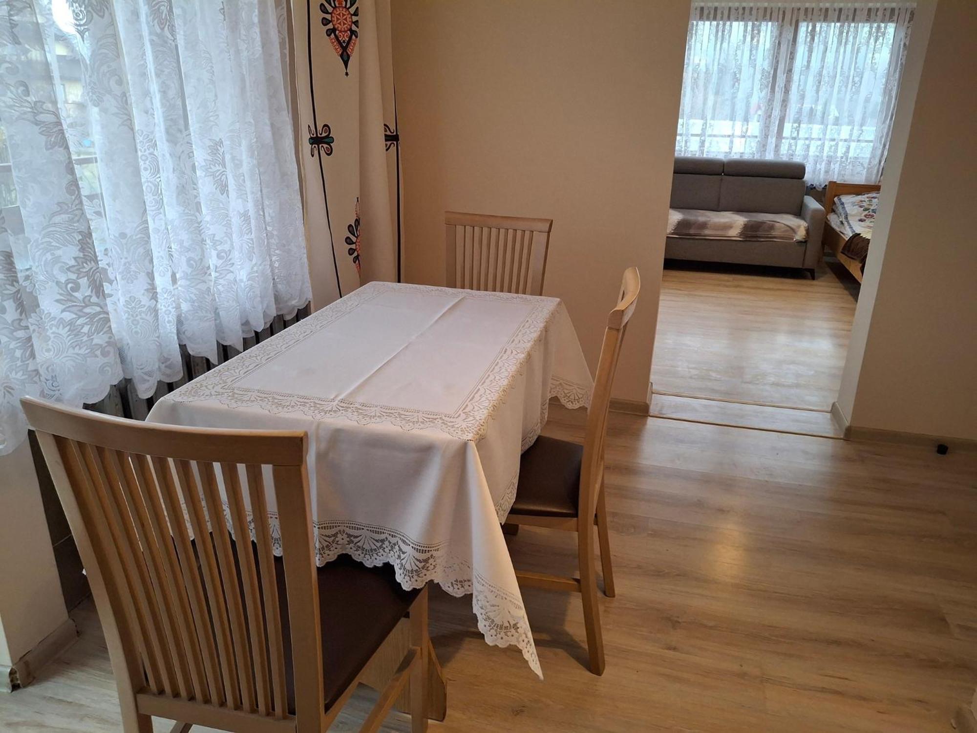Apartamenty U Gabi Poronin Exteriör bild