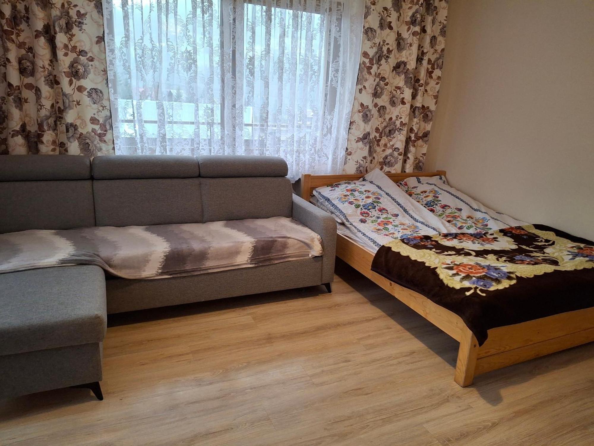 Apartamenty U Gabi Poronin Exteriör bild